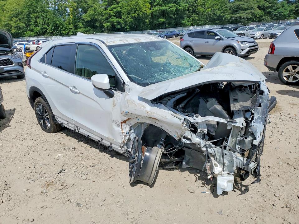 2024 Mitsubishi Eclipse Cross მანქანა იყიდება აუქციონზე, vin: JA4ATWAA7RZ061595, აუქციონის ნომერი: 67332686