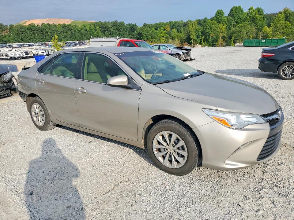 Продаж на аукціоні авто 2015 Toyota Camry, vin: 4T1BF1FK7FU488477, номер лоту: 63712616