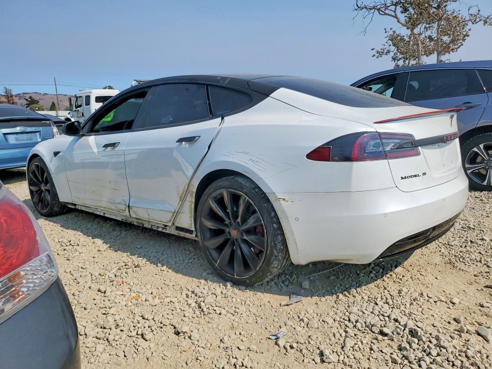 66259096 :رقم المزاد ، 5YJSA1E14HF191318 vin ، 2017 Tesla Model S مزاد بيع