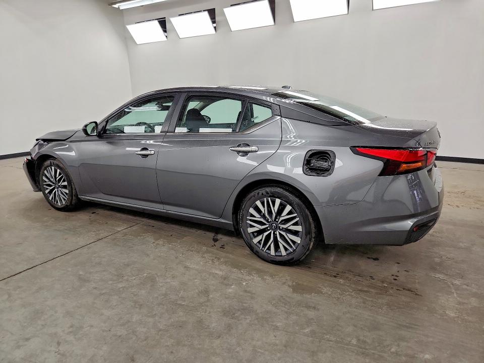 2025 Nissan Altima მანქანა იყიდება აუქციონზე, vin: 1N4BL4DV6SN424338, აუქციონის ნომერი: 65799916