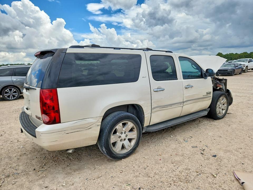 64405876 :رقم المزاد ، 1GKS1KE06BR397694 vin ، 2011 Gmc Yukon Xl مزاد بيع
