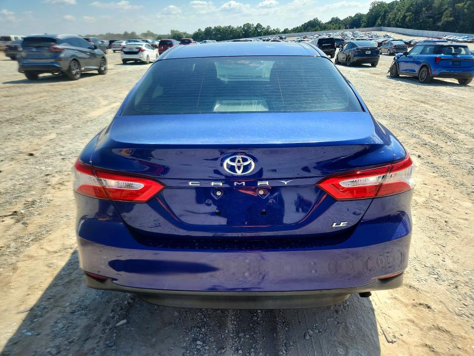 67315666 :رقم المزاد ، JTNB11HK5J3015574 vin ، 2018 Toyota Camry مزاد بيع