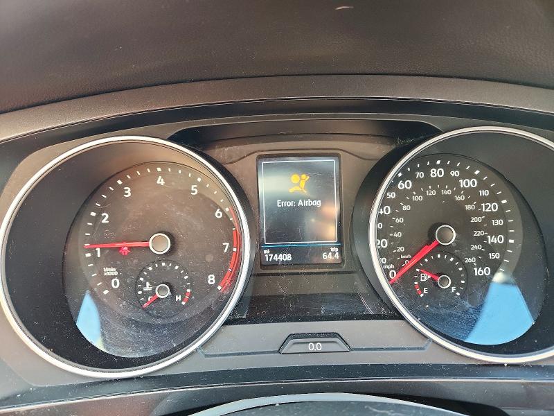 Продажа на аукционе авто 2018 Volkswagen Tiguan, vin: 3VV3B7AX8JM104473, номер лота: 65498686
