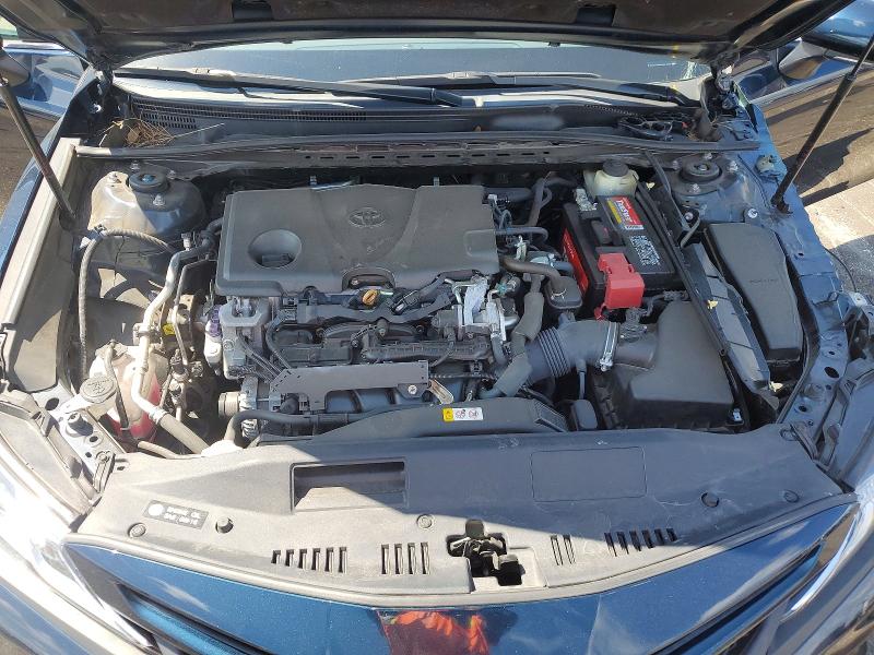 2018 Toyota Camry მანქანა იყიდება აუქციონზე, vin: 4T1B11HK6JU583990, აუქციონის ნომერი: 64321906