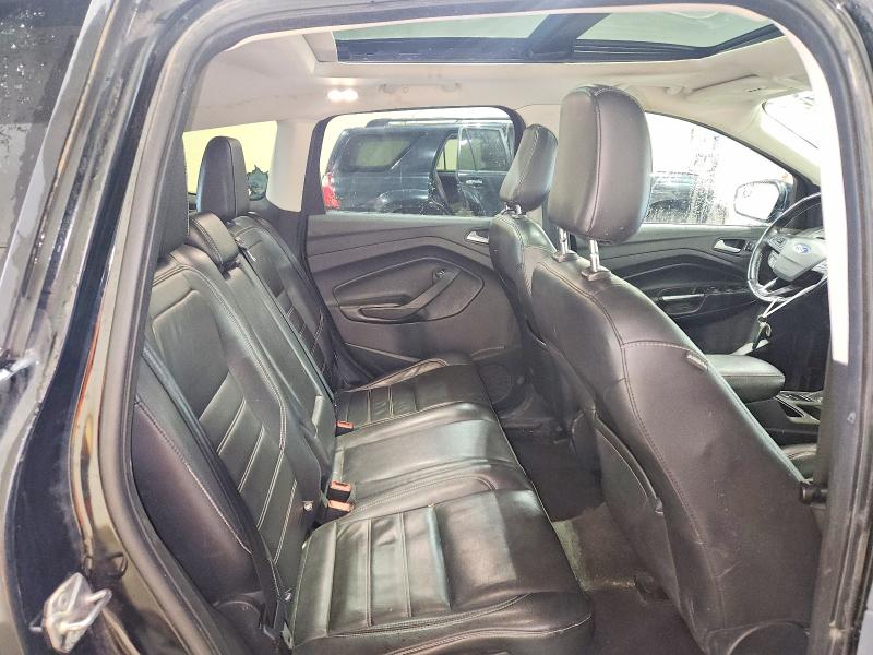 Продаж на аукціоні авто 2018 Ford Escape, vin: 1FMCU9J92JUD44261, номер лоту: 63045426