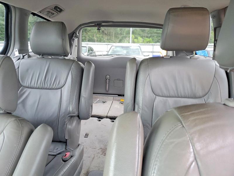 2010 Toyota Sienna მანქანა იყიდება აუქციონზე, vin: 5TDYK4CC5AS303560, აუქციონის ნომერი: 64566976