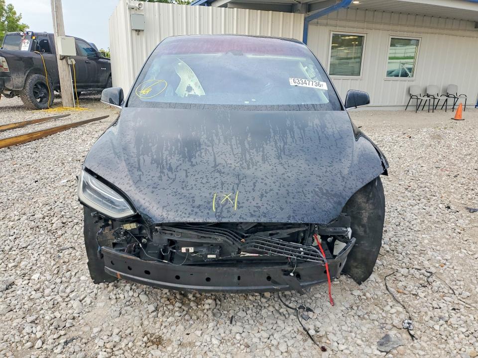 63347736 :رقم المزاد ، 5YJXCAE43GF000898 vin ، 2016 Tesla Model X مزاد بيع