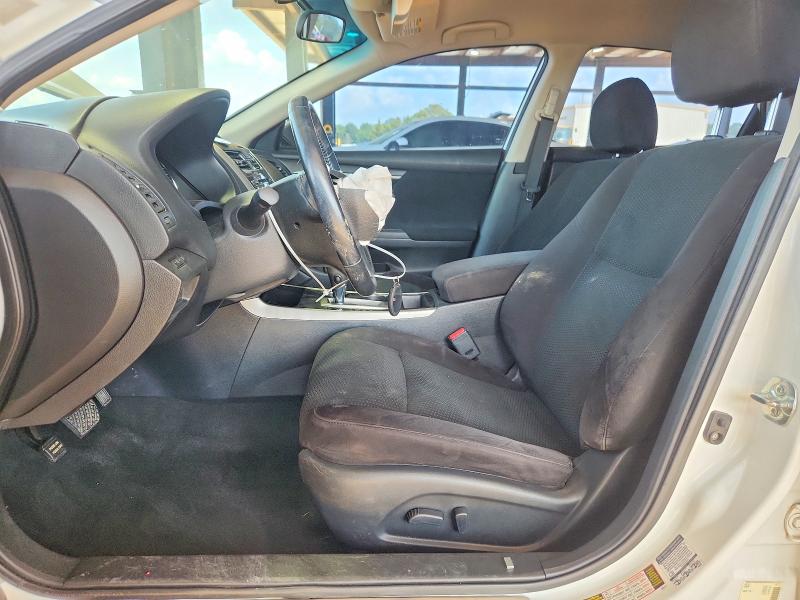 2014 Nissan Altima მანქანა იყიდება აუქციონზე, vin: 1N4AL3AP8EN216297, აუქციონის ნომერი: 65350836