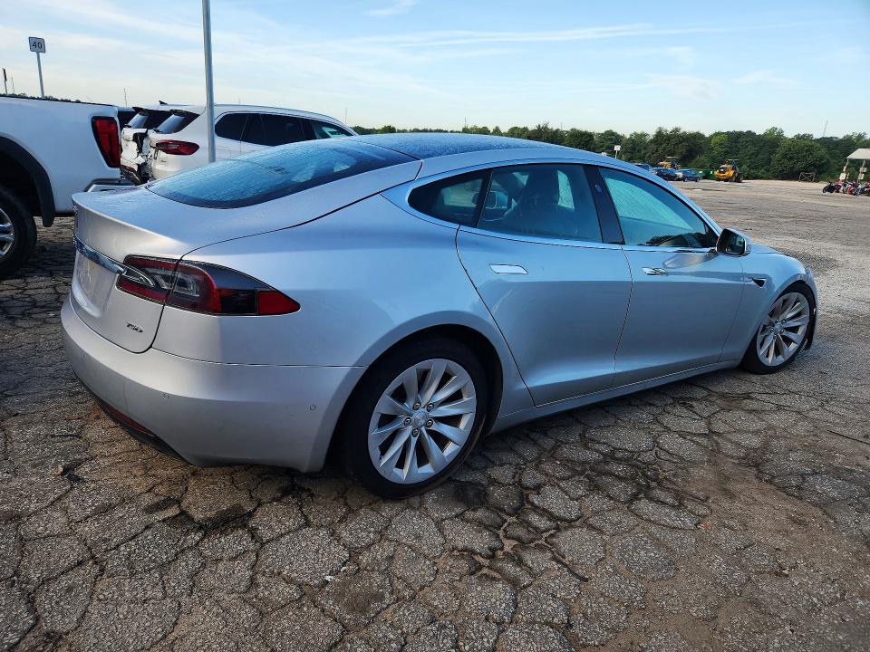 Aukcja sprzedaży 2017 Tesla Model S, vin: 5YJSA1E26HF207009, numer aukcji: 64121466