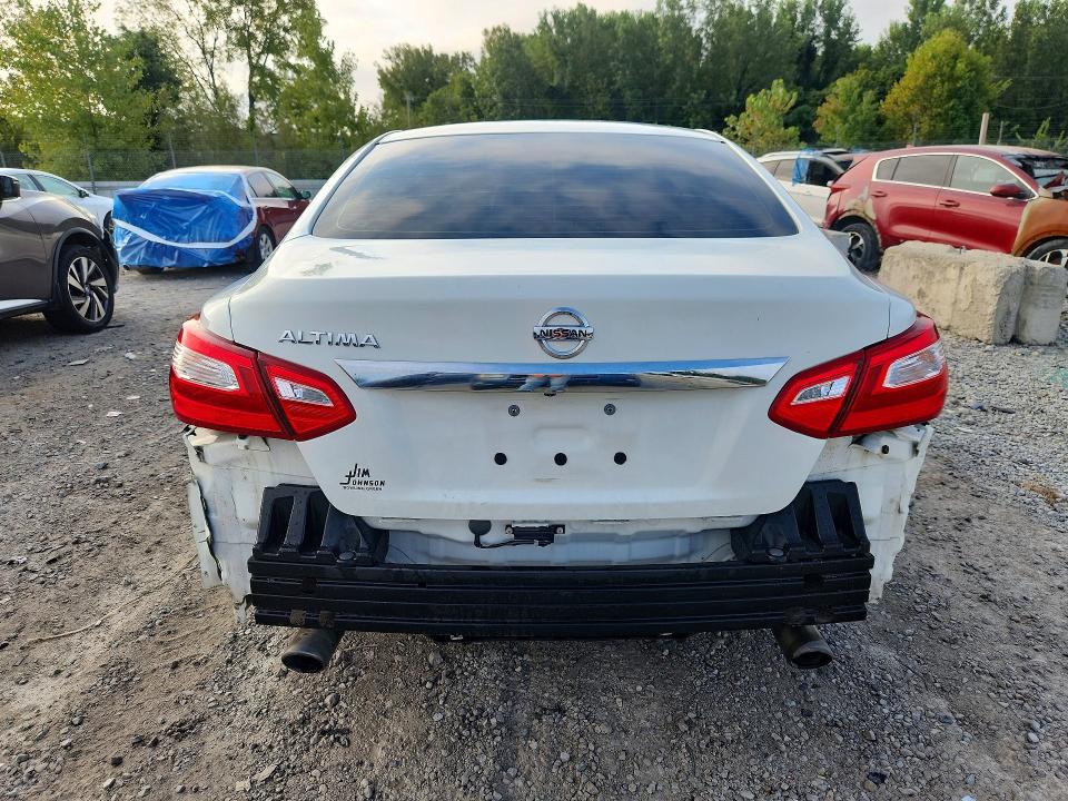 2017 Nissan Altima მანქანა იყიდება აუქციონზე, vin: 1N4AL3AP8HC251115, აუქციონის ნომერი: 66561036