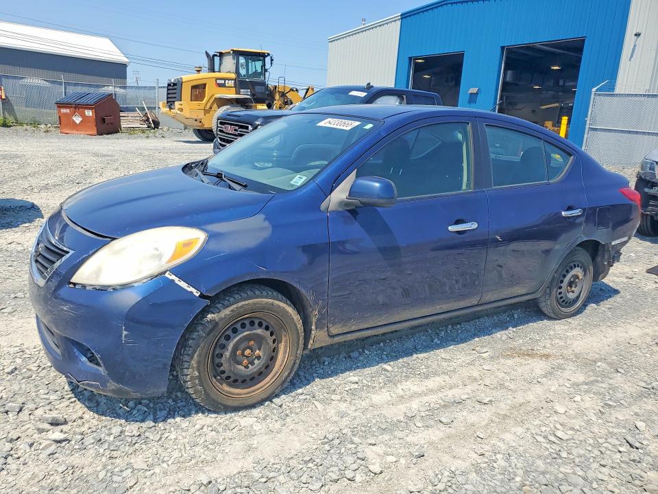2012 Nissan Versa მანქანა იყიდება აუქციონზე, vin: 3N1CN7AP3CL817704, აუქციონის ნომერი: 64330666