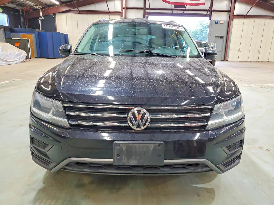 66169386 :رقم المزاد ، 3VV0B7AX4MM141480 vin ، 2021 Volkswagen Tiguan مزاد بيع