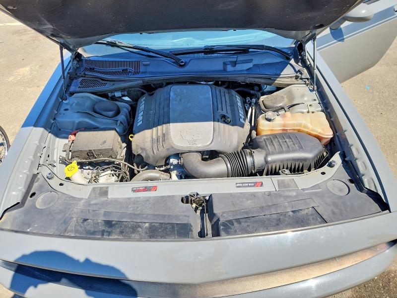 66513586 :رقم المزاد ، 2C3CDZBT8JH282354 vin ، 2018 Dodge Challenger مزاد بيع