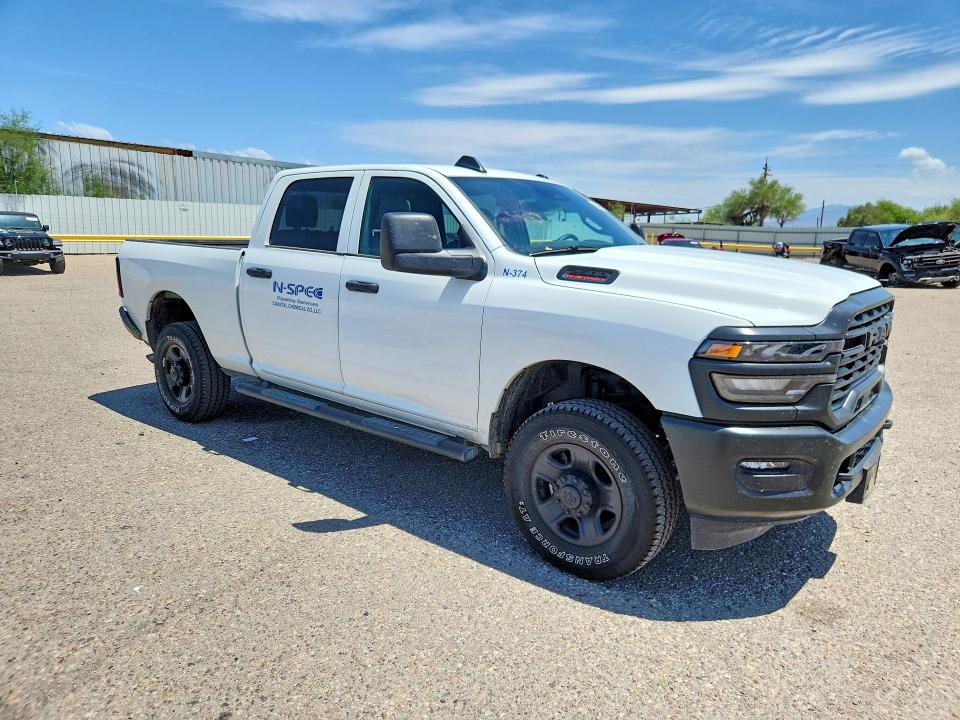 64451586 :رقم المزاد ، 3C6UR5CJ0TG245008 vin ، 2026 Ram 2500 Tradesman Crew مزاد بيع