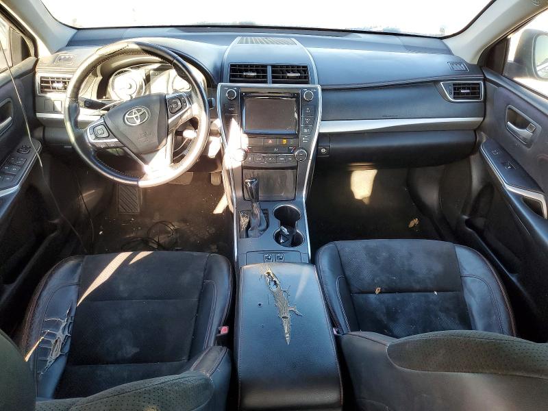 64401156 :رقم المزاد ، 4T1BF1FK0FU114888 vin ، 2015 Toyota Camry مزاد بيع