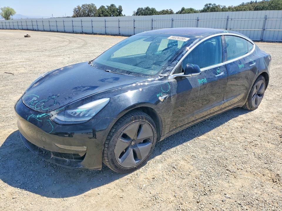 58026386 :رقم المزاد ، 5YJ3E1EAXJF171976 vin ، 2018 Tesla Model 3 مزاد بيع