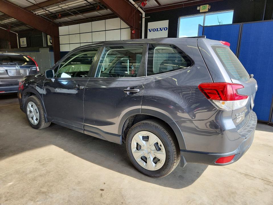 65984806 :رقم المزاد ، JF2SKAAC9LH415178 vin ، 2020 Subaru Forester مزاد بيع