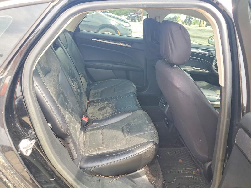 66836776 :رقم المزاد ، 3FA6P0RU2JR102774 vin ، 2018 Ford Fusion مزاد بيع