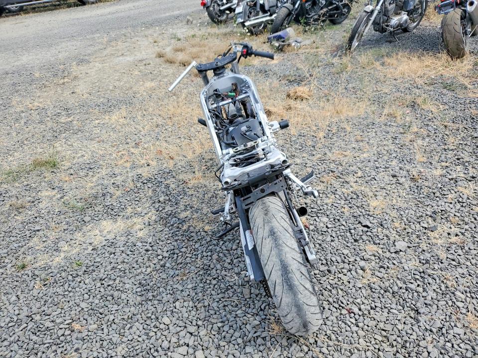 64577316 :رقم المزاد ، JS1VP53A842100452 vin ، 2004 Suzuki Sv650 مزاد بيع