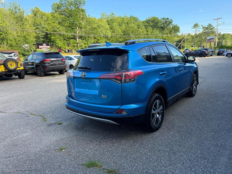 2017 Toyota Rav4 მანქანა იყიდება აუქციონზე, vin: JTMRFREV2HJ168047, აუქციონის ნომერი: 63856576