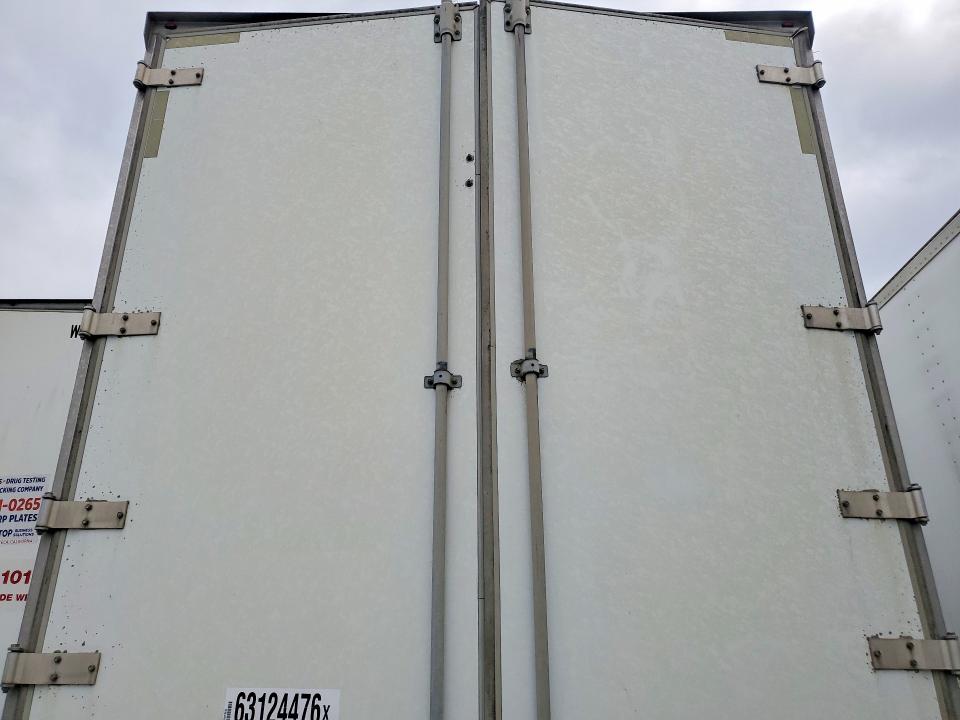 63124476 :رقم المزاد ، 1UYVS2539GP443121 vin ، 2016 Utility Vs2dx مزاد بيع