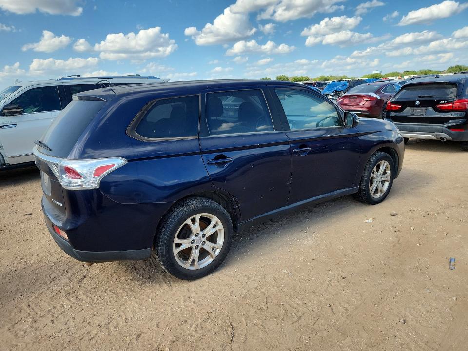 Продажа на аукционе авто 2014 Mitsubishi Outlander, vin: JA4AZ3A34EZ015358, номер лота: 64606996