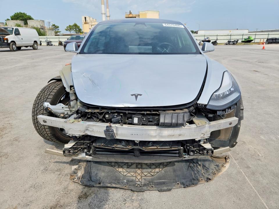 2018 Tesla Model 3 მანქანა იყიდება აუქციონზე, vin: 5YJ3E1EA0JF020175, აუქციონის ნომერი: 64576406