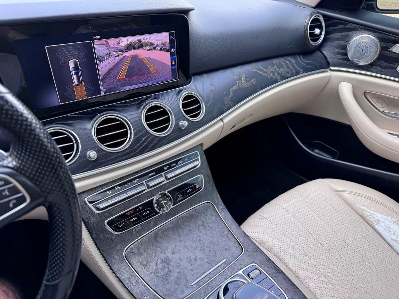 65158846 :رقم المزاد ، WDDZH6GB9HA239374 vin ، 2017 Mercedes-benz E مزاد بيع