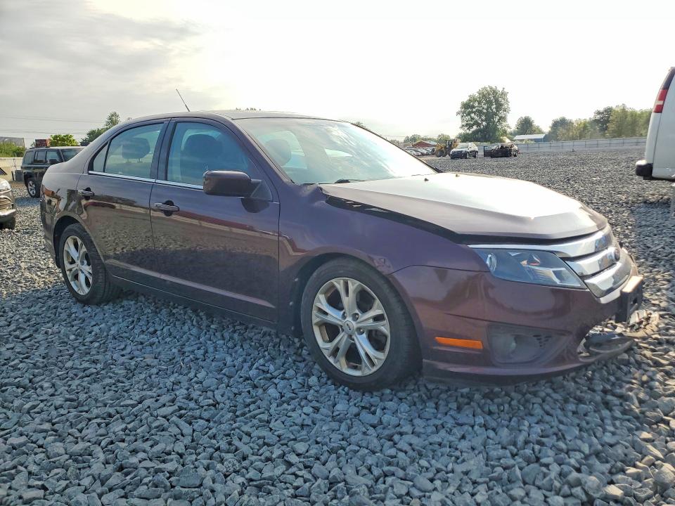 64250686 :رقم المزاد ، 3FAHP0HA5BR153302 vin ، 2011 Ford Fusion مزاد بيع