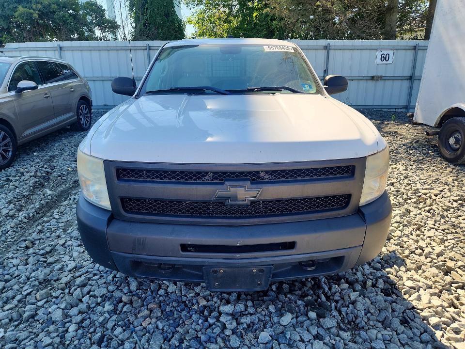 Auction sale of the 2010 Chevrolet Silverado, vin: 3GCXCUEJ0AG262113, lot number: 66768436