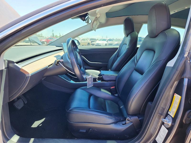 65911646 :رقم المزاد ، 5YJ3E1EA2KF331365 vin ، 2019 Tesla Model 3 مزاد بيع