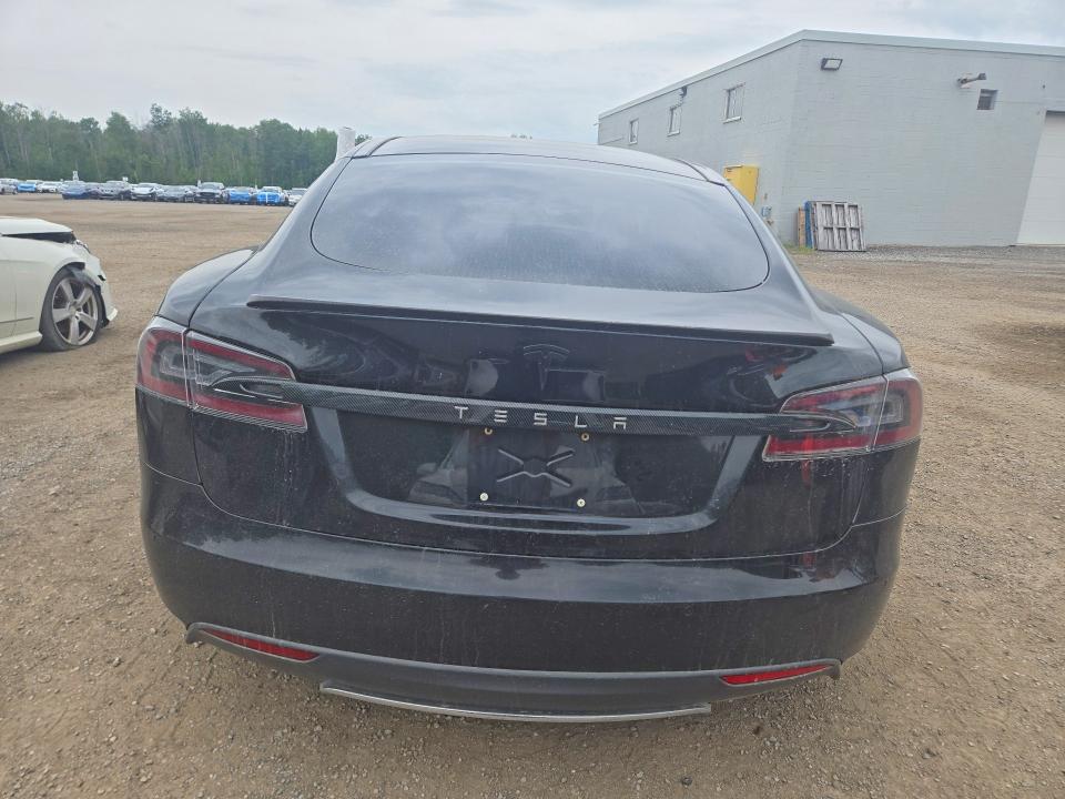 Продажа на аукционе авто 2014 Tesla Model S, vin: 5YJSA1H17EFP44194, номер лота: 63643526