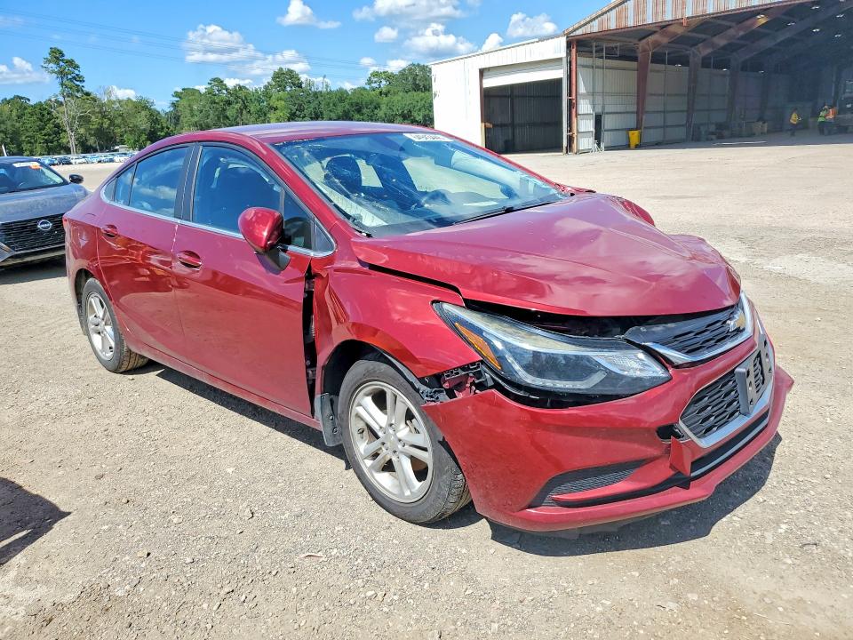 64943446 :رقم المزاد ، 1G1BE5SM0H7251765 vin ، 2017 Chevrolet Cruze مزاد بيع