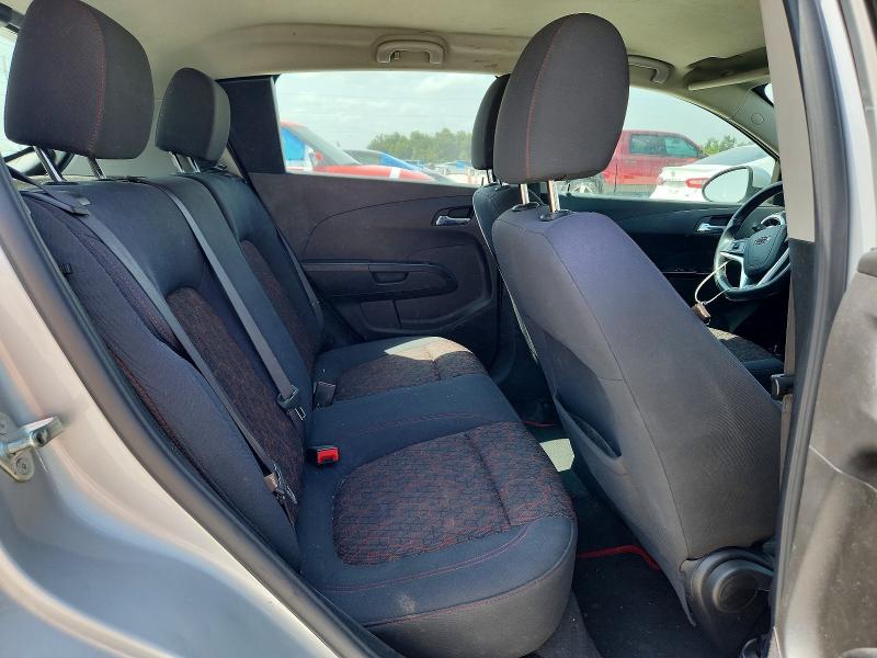 63860716 :رقم المزاد ، 1G1JD6SH6J4129572 vin ، 2018 Chevrolet Sonic مزاد بيع