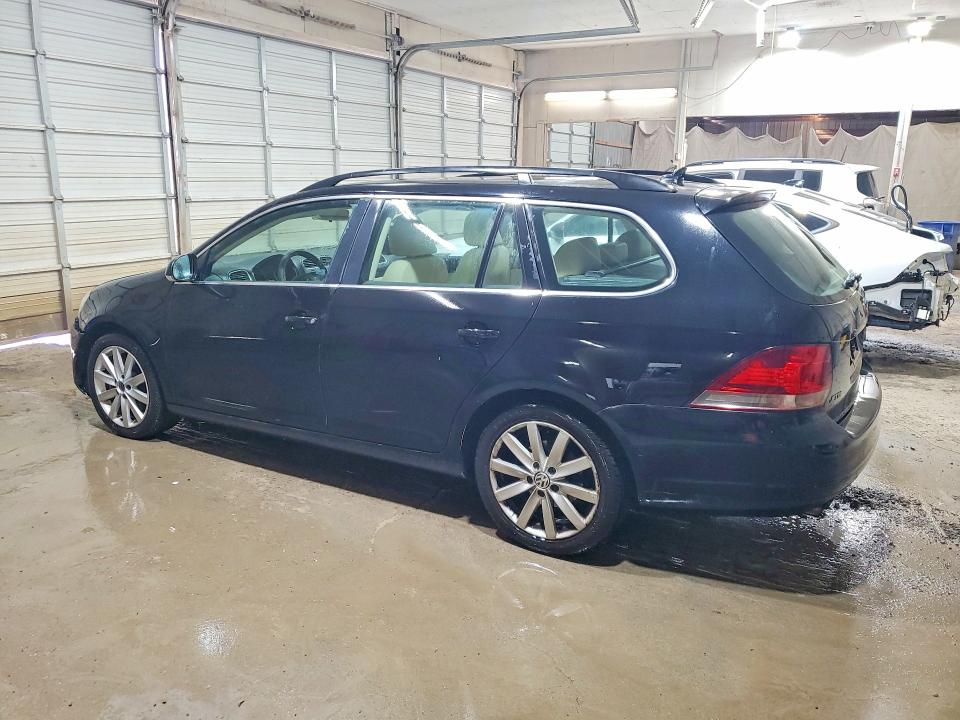 64089676 :رقم المزاد ، 3VWPL7AJXEM614979 vin ، 2014 Volkswagen Jetta مزاد بيع