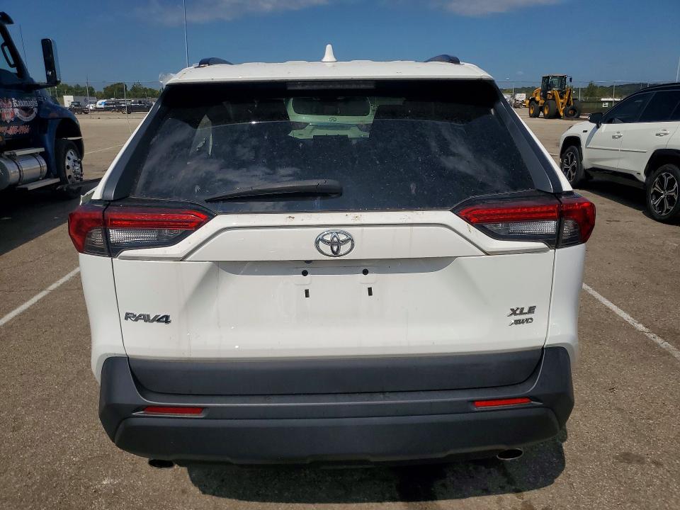 Продажа на аукционе авто 2021 Toyota Rav4, vin: 2T3P1RFV2MW230689, номер лота: 66830076
