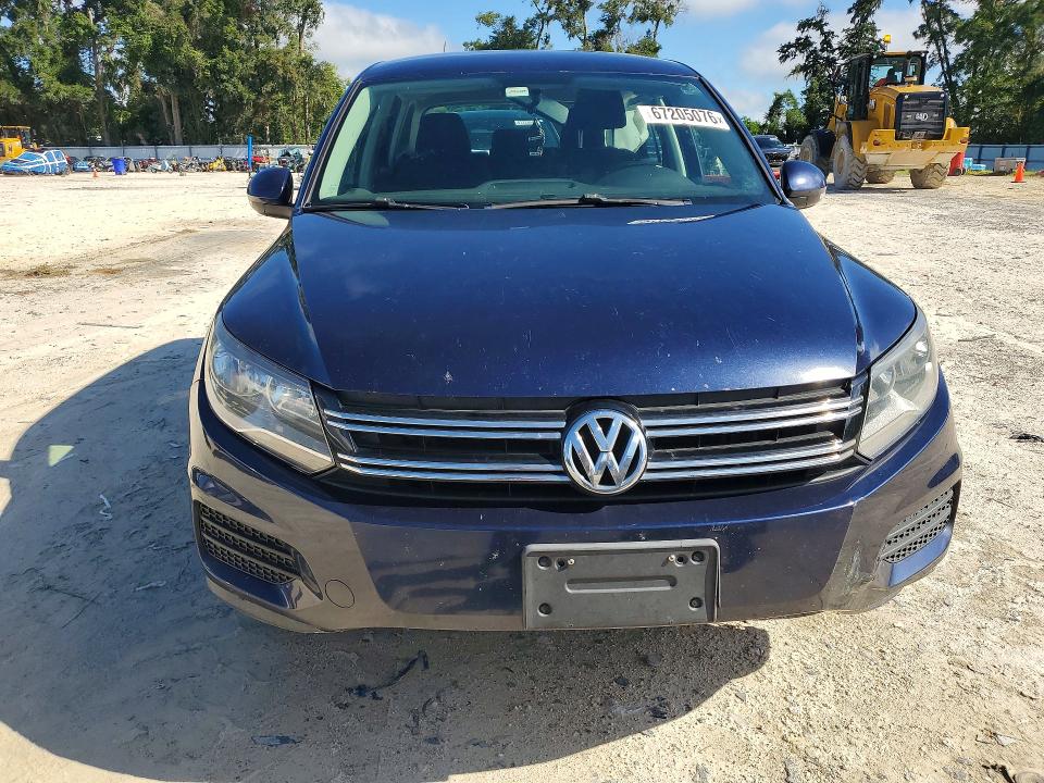 67205076 :رقم المزاد ، WVGAV3AX1DW621426 vin ، 2013 Volkswagen Tiguan مزاد بيع