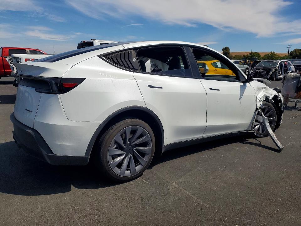 2026 Tesla Model Y მანქანა იყიდება აუქციონზე, vin: 7SAYGDEE2TF573565, აუქციონის ნომერი: 65623796