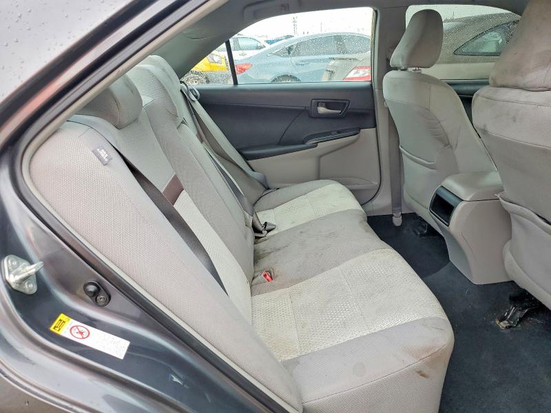 63618676 :رقم المزاد ، 4T1BF1FK9CU581917 vin ، 2012 Toyota Camry مزاد بيع