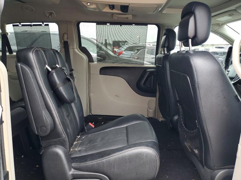 64722016 :رقم المزاد ، 2C4RC1CG3DR574939 vin ، 2013 Chrysler Town & Country مزاد بيع
