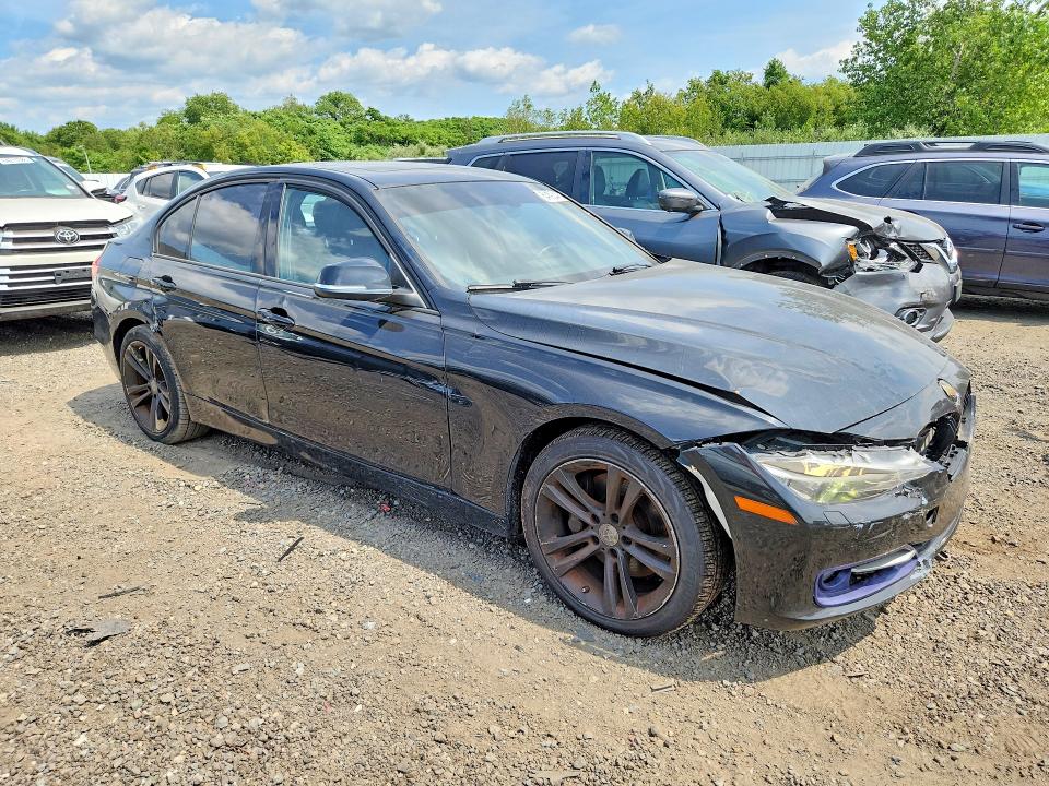 64190446 :رقم المزاد ، WBA3B9C5XDF585043 vin ، 2013 Bmw 335 مزاد بيع