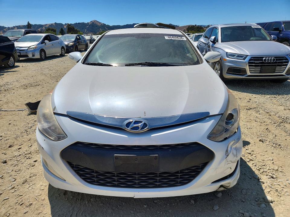 2015 Hyundai Sonata Hybrid მანქანა იყიდება აუქციონზე, vin: KMHEC4A40FA127450, აუქციონის ნომერი: 66469636