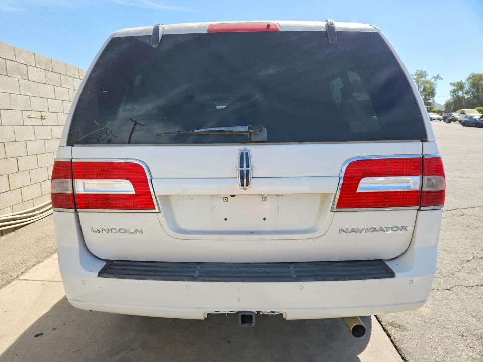 Продаж на аукціоні авто 2011 Lincoln Navigator, vin: 5LMJJ3H59BEJ04598, номер лоту: 67030906