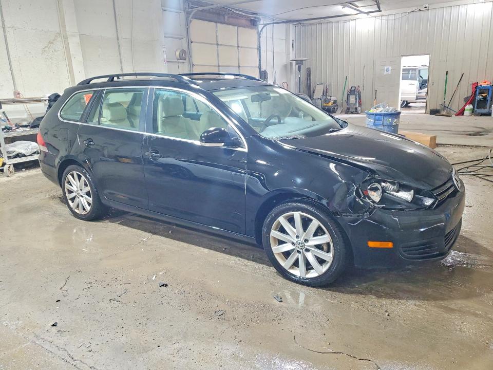 64089676 :رقم المزاد ، 3VWPL7AJXEM614979 vin ، 2014 Volkswagen Jetta مزاد بيع