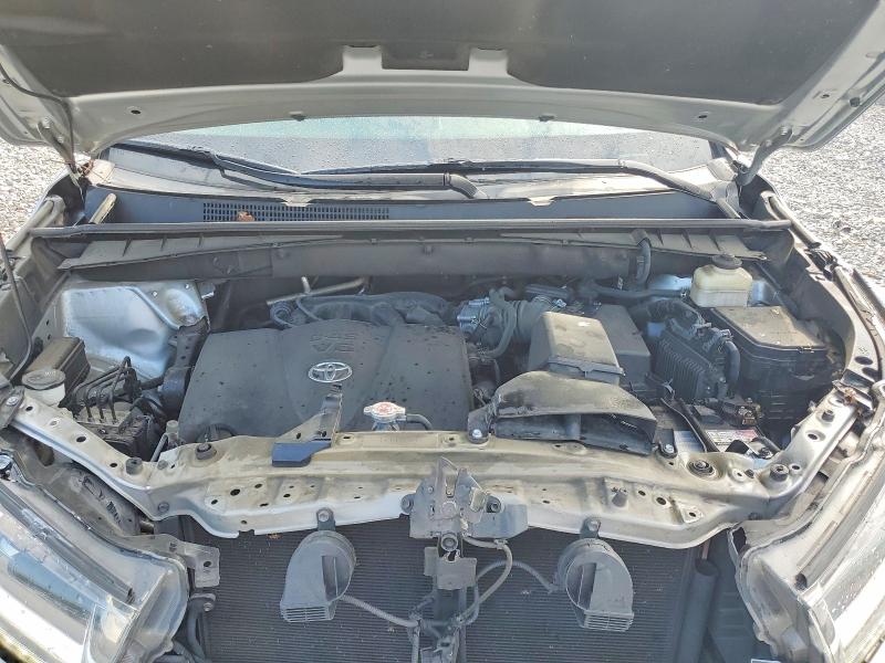 Продажа на аукционе авто 2018 Toyota Highlander, vin: 5TDYZRFH6JS242915, номер лота: 64405306