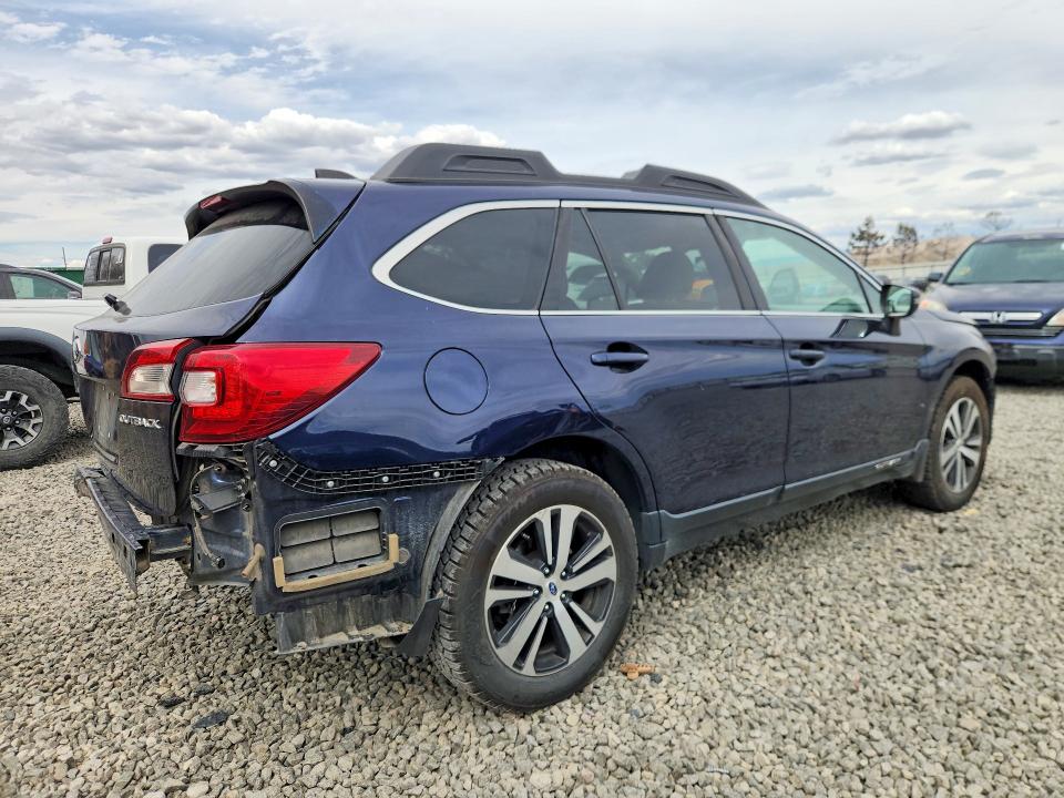 65925976 :رقم المزاد ، 4S4BSANC2J3219579 vin ، 2018 Subaru Outback مزاد بيع