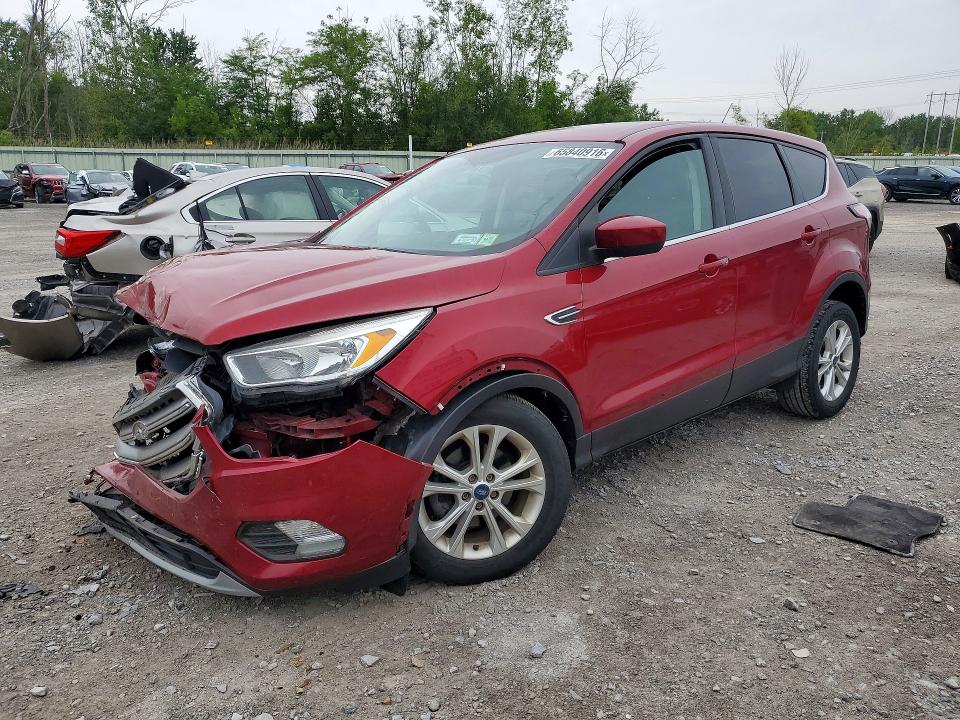 65840916 :رقم المزاد ، 1FMCU0GDXHUD57082 vin ، 2017 Ford Escape مزاد بيع