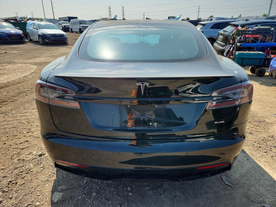 65913246 :رقم المزاد ، 5YJSA1E61MF449753 vin ، 2021 Tesla Model S مزاد بيع