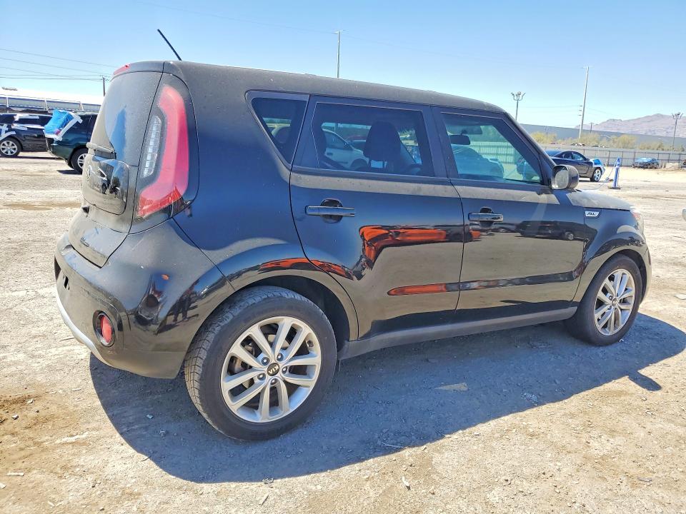 Продажа на аукционе авто 2017 Kia Soul, vin: KNDJP3A57H7440750, номер лота: 62877416