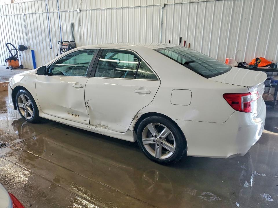 64955646 :رقم المزاد ، 4T1BF1FK7CU582774 vin ، 2012 Toyota Camry مزاد بيع